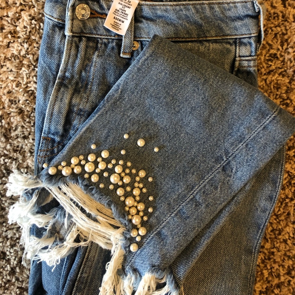 H&M Pearl Girlfriend Jeans sz 26
